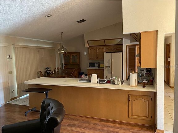4th image of 512 Brokenshire Dr