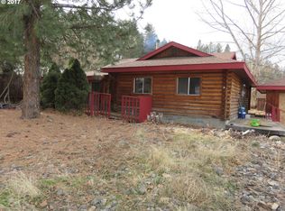 404 S Pine St, Wallowa, OR 97885