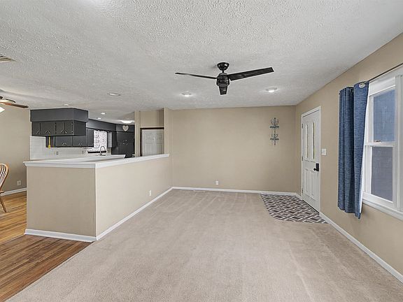 5th image of 2228 Edward St