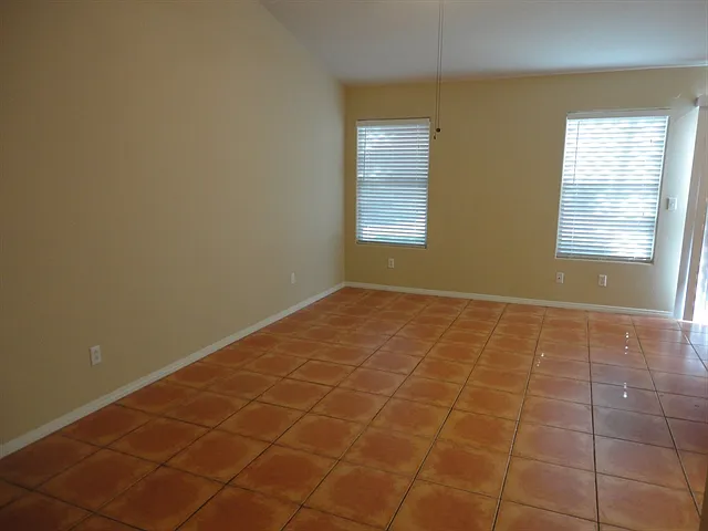 222 Mariposa Way — Photo 4