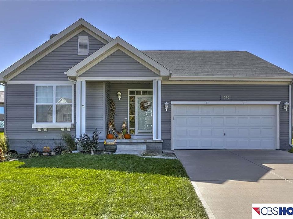 1st image of 1570 N 208th Ave