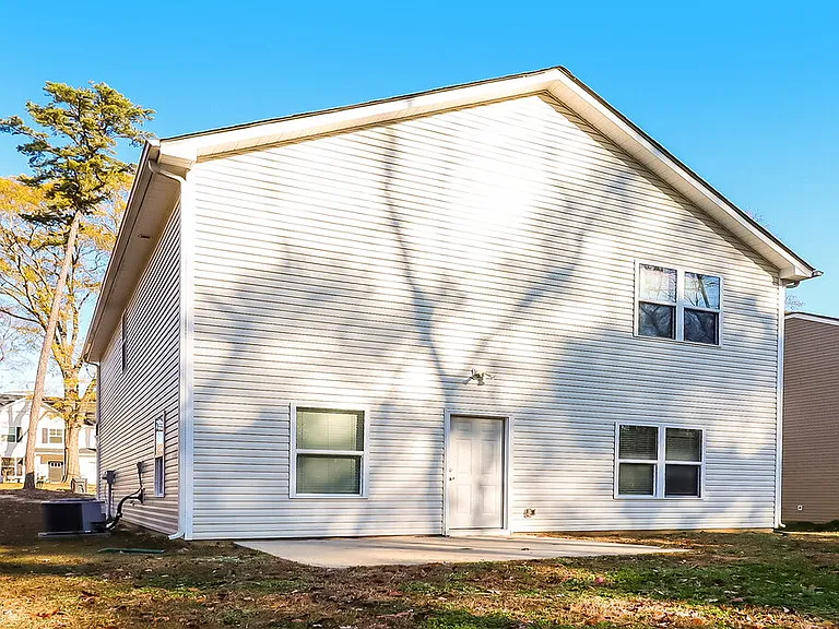 1017 Helms Rd — Photo 15