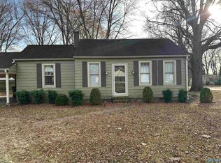 609 W Pryor St, Athens, AL 35611
