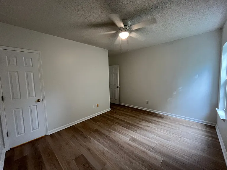 1408 Barouche Ct — Photo 23