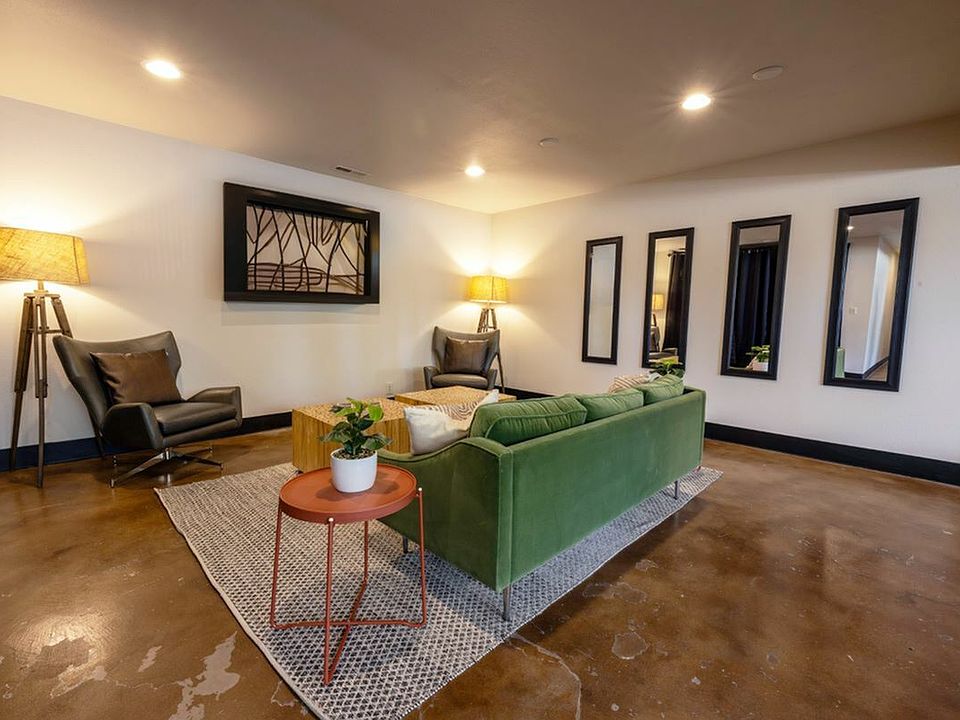 Fox Point Clubhouse