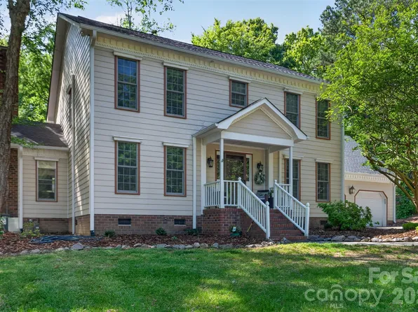 1507 Dennbriar Dr NW, Concord, NC 28027