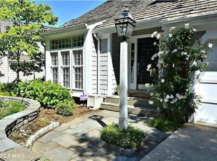 11610 Springhouse Pl, Reston, VA 20194