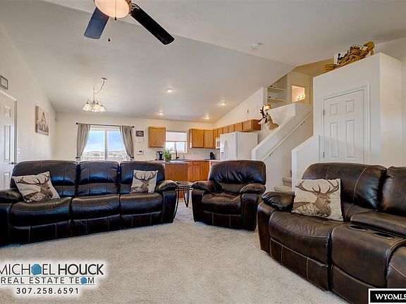3rd image of 767 Reshaw Cir