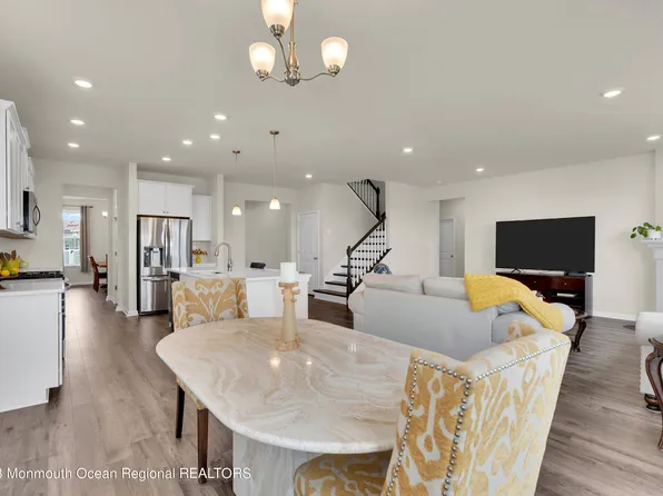 114 Bennet Lane, Manahawkin, NJ 08050