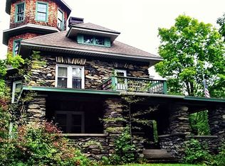 24 Musselman Dr, Poughkeepsie, NY 12601