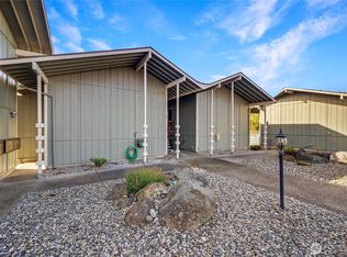 1710 Skyline Way #B103, Anacortes, WA 98221