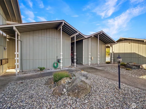 1710 Skyline Way #B103, Anacortes, WA 98221