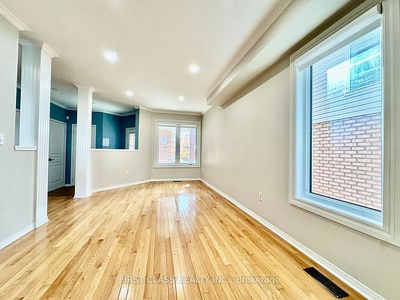 3rd image of 85 Shenandoah Dr
