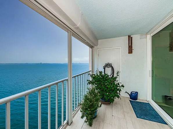 6060 Shore Blvd S APT 700, Gulfport, FL 33707
