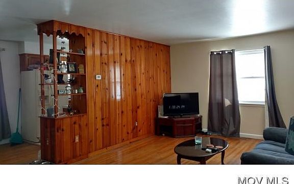 5th image of 1111 Rayon Dr