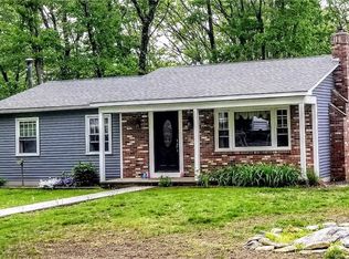 53 Jeffrey Dr, Glocester, RI 02857