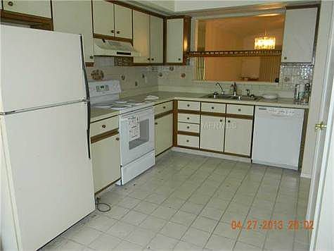5th image of 853 Horseshoe Bay Dr