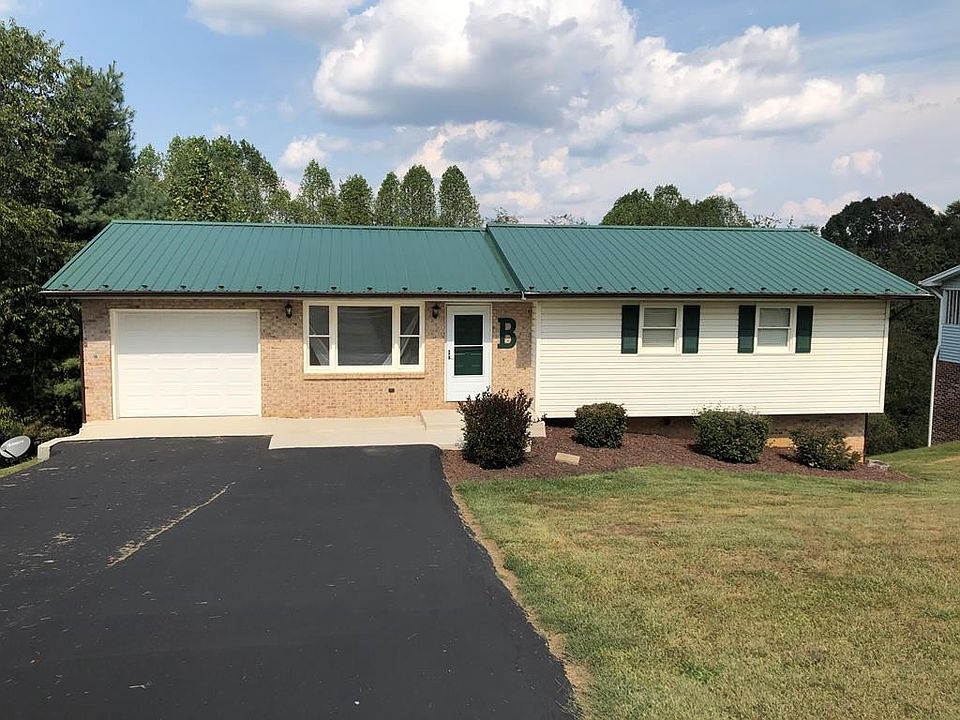 1st image of 215 Ashley Dr