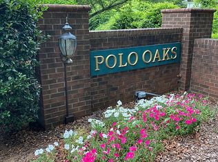 1828 Oakcrest Ct, Winston Salem, NC 27106