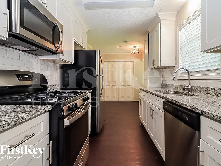 3247 Palomino Dr — Photo 6