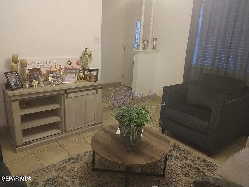 3 bed, 2.0 bath, 1216 sqft, $1,500 — Photo 4