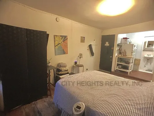 Rented by City Heights Realty | media 12