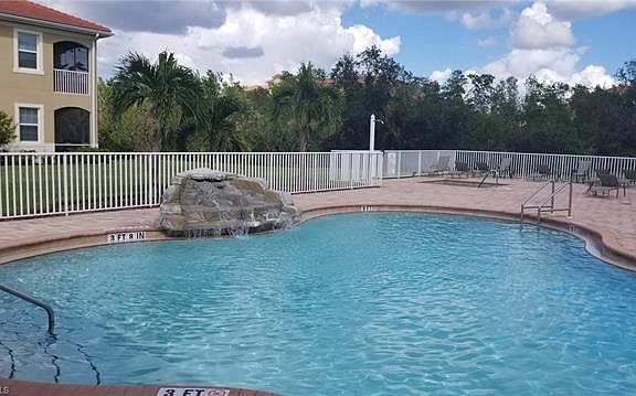 5th image of 8505 Oakshade Cir #3