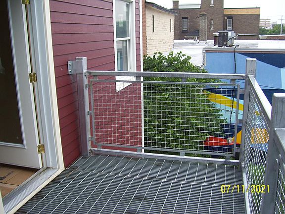3rd image of 751 N Salina St #1