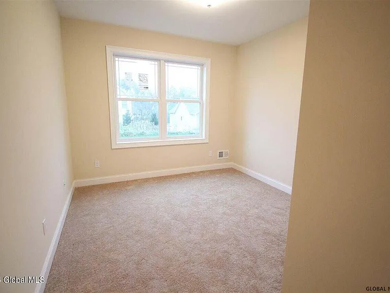 616 Lois Ln #616 — Photo 21