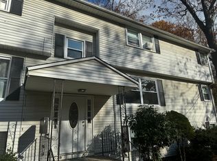 8 Lanesboro Rd #B, Worcester, MA 01606