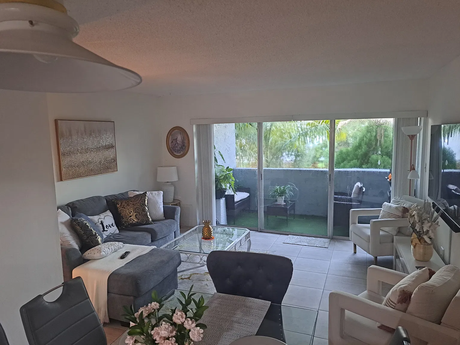 1 bed, 1.5 bath, 1125 sqft, $2,100 — Photo 1