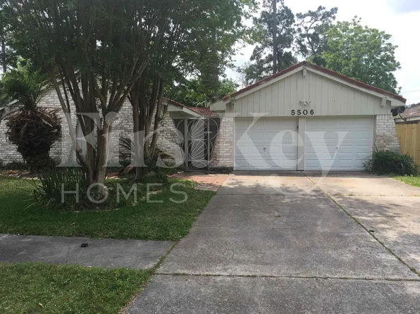 5506 Maplegate Dr, Spring, TX 77373