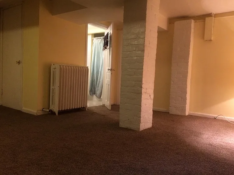 3459 Macomb St NW — Photo 9