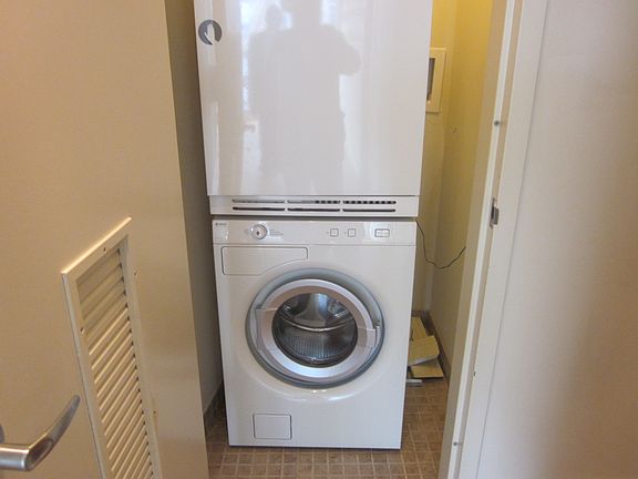 3rd image of 198 Wilson St APT 5D
