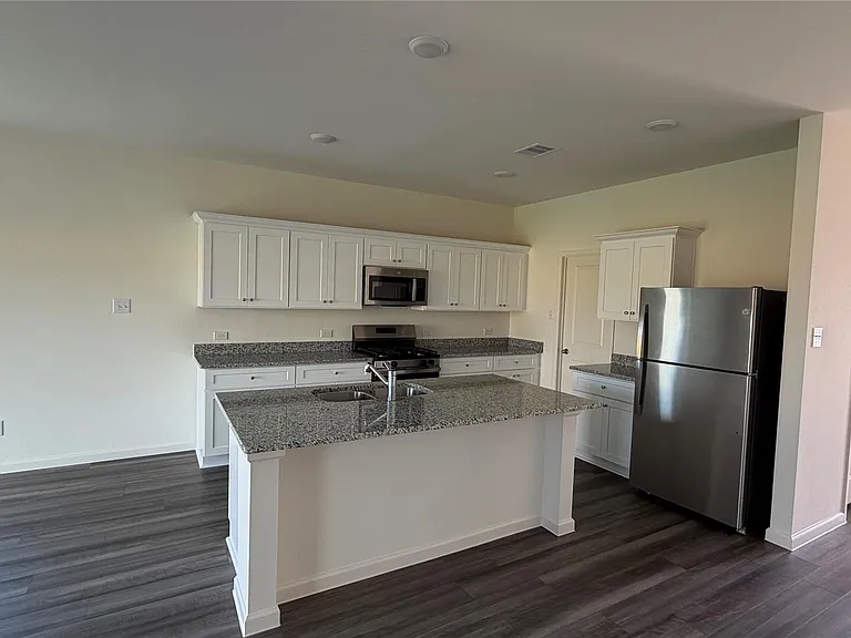 3103 Diamond View Ln — Photo 2