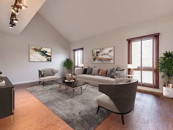 3rd image of 4266 Greenbriar Ct