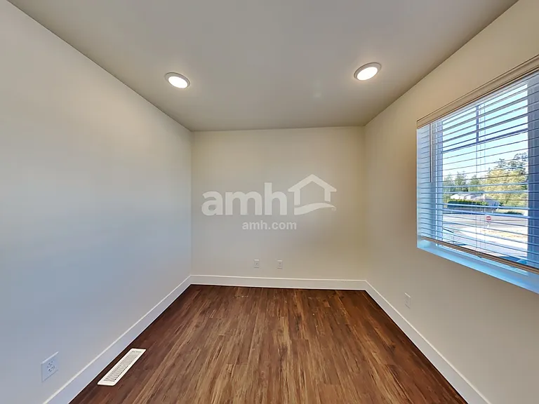 17612 26th Avenue Ct E — Photo 9