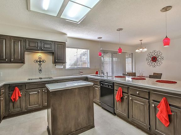 4th image of 14707 Silver Sands St