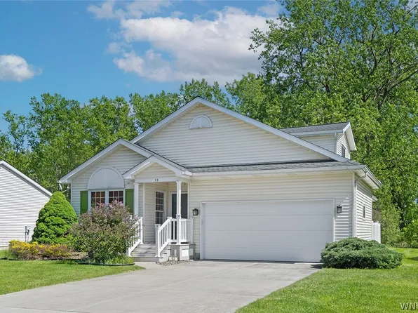 53 Elmleaf Dr, Cheektowaga, NY 14227