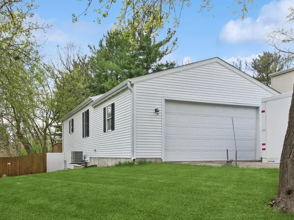 7509 Marblehead Rd, Wonder Lake, IL 60097