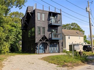 388 Sea View Dr, Warwick, RI 02889