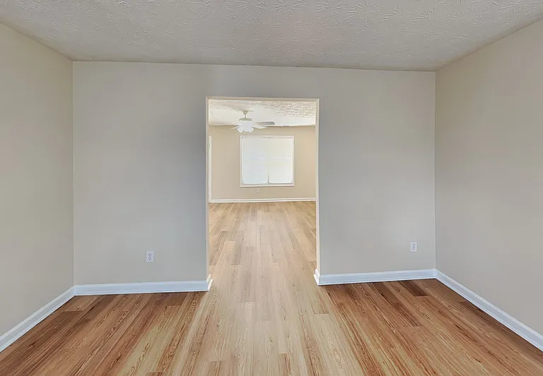 1867 Harmony Trce — Photo 18