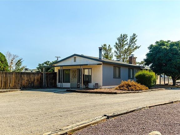 4th image of 15025 Live Oak Ave