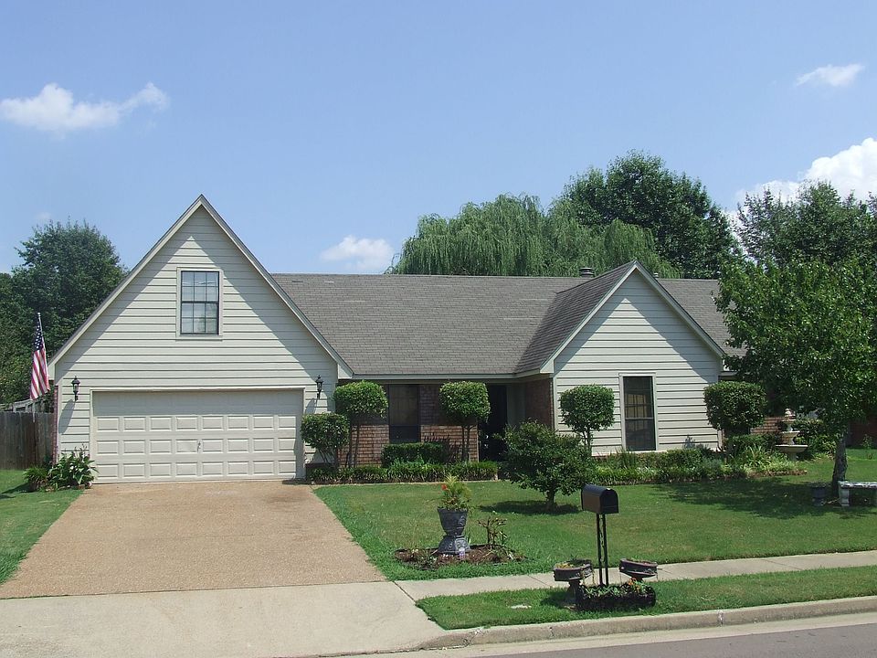 4070 Shadey Mill Cv in popular Daybreak Subd.~ Walk to Quail Ridge Golf Course