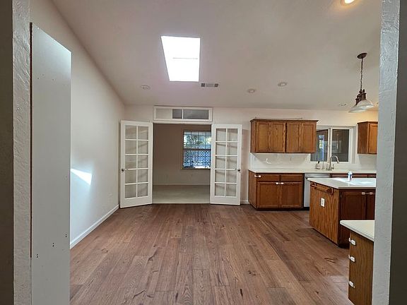 2nd image of 2828 S Court St