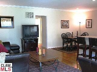 1st image of 912 6th St Unit 4