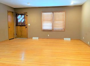 12627 Holmes St, Omaha, NE 68137