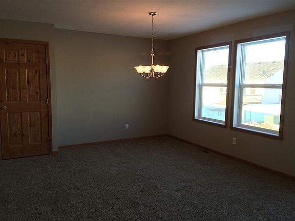 3rd image of 4626 Katsura Dr