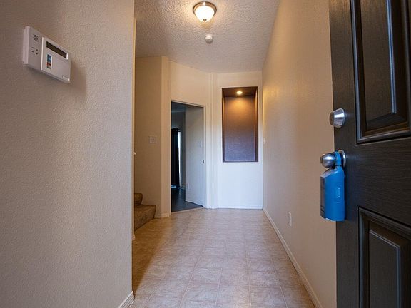 4th image of 31 Canyon Cliff Dr