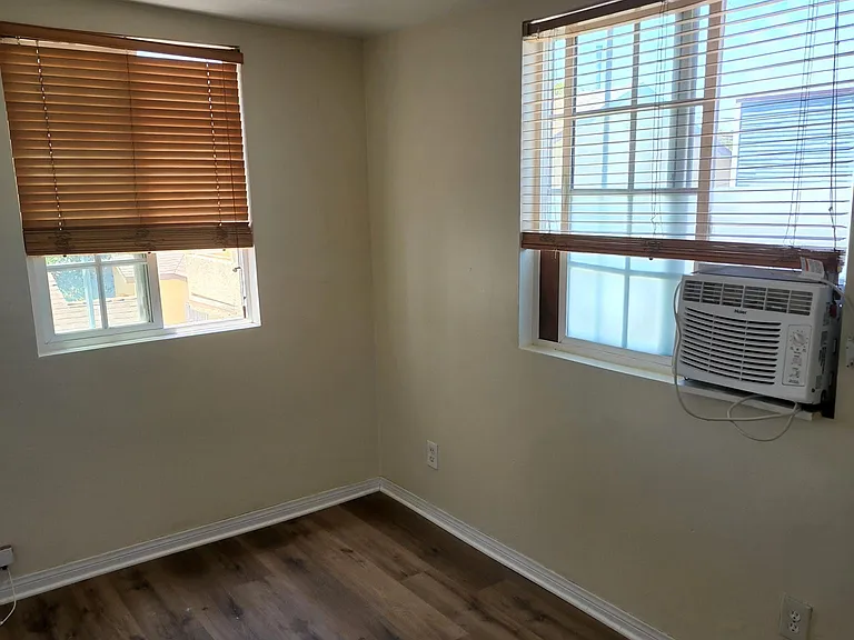 821 Walnut Ave — Photo 7
